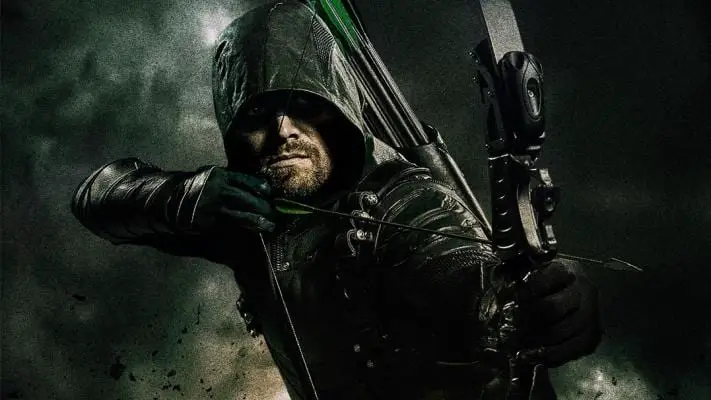 Arrow | Stephen Amell não vê motivos para participar dos filmes da DC